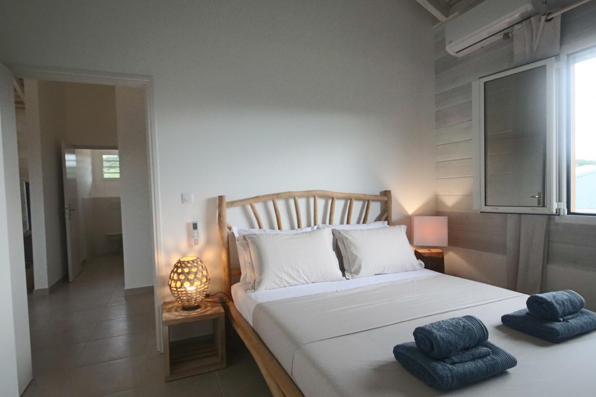 22 location villa martinique le diamant_chambre 3